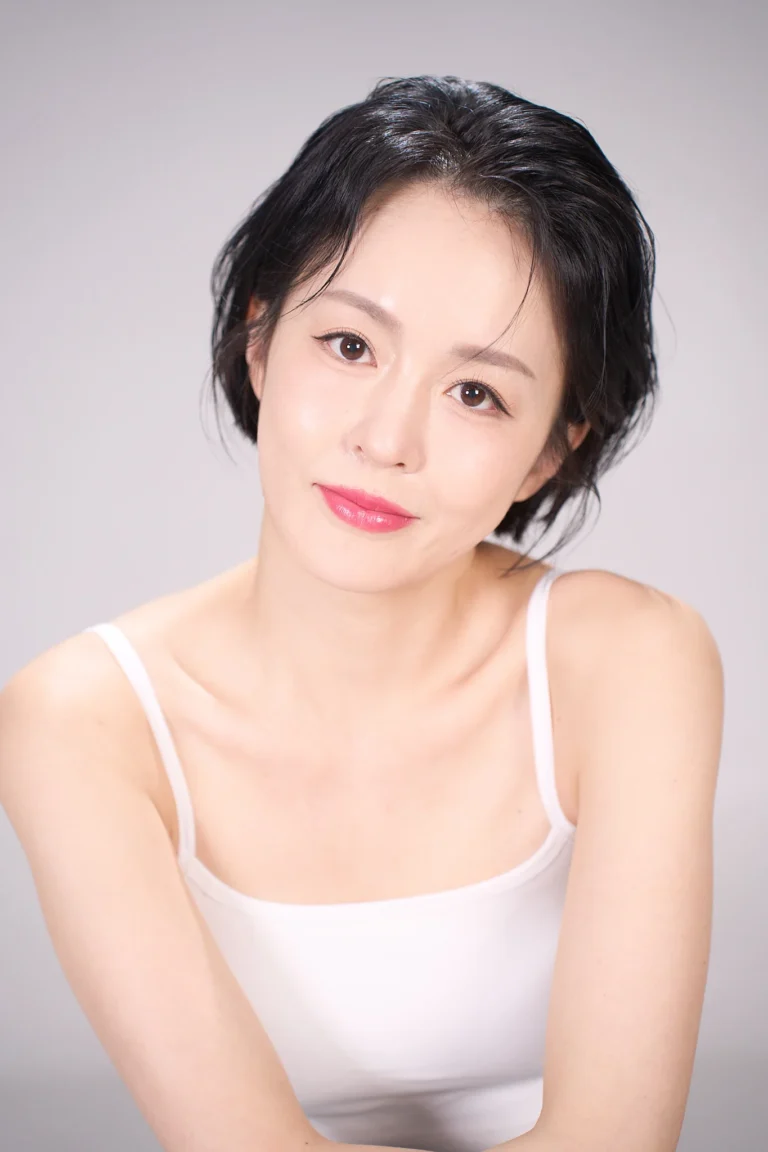 윤OO 배우 프로필